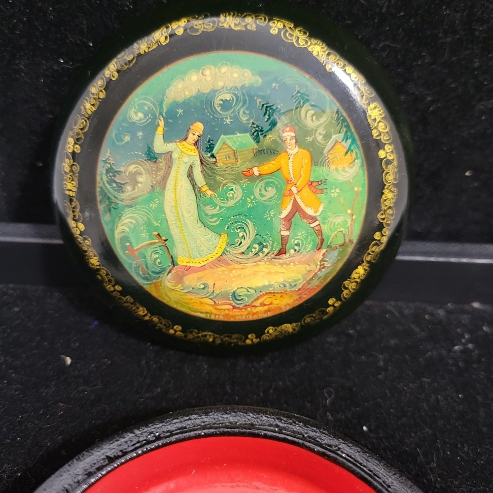 Vintage Russian USSR Phalek Fairytale Image Hand Painted